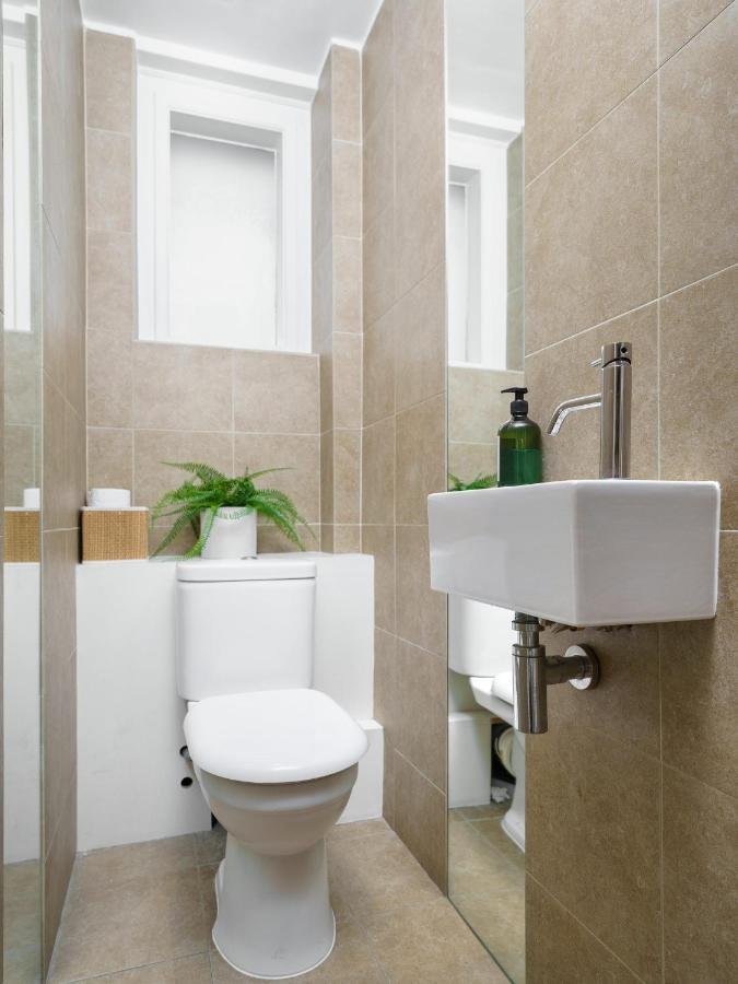 Huge & 3 Bedr, 4 Beds, Covent Gdn Apartamento *