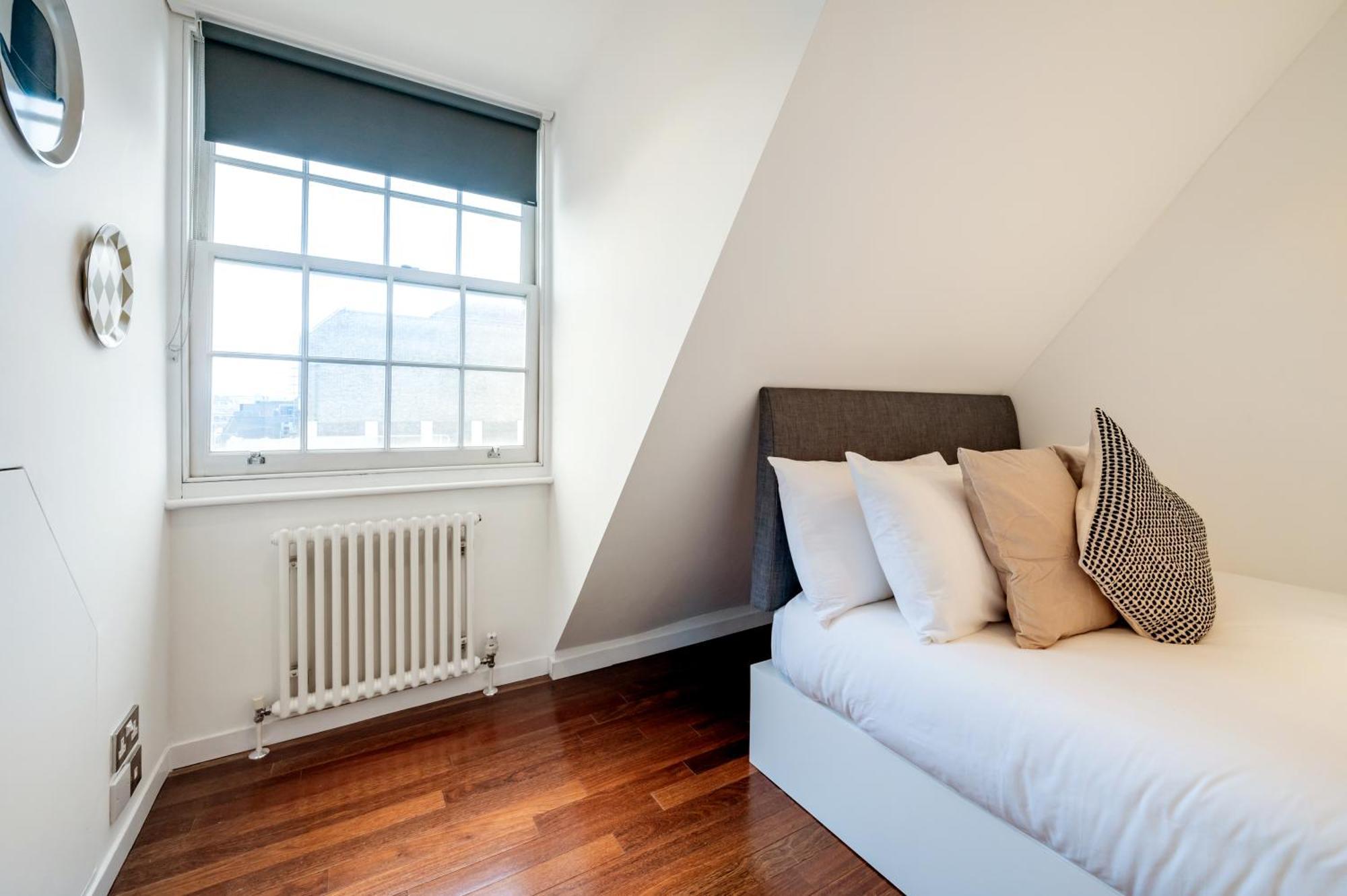 Huge & 3 Bedr, 4 Beds, Covent Gdn Apartamento