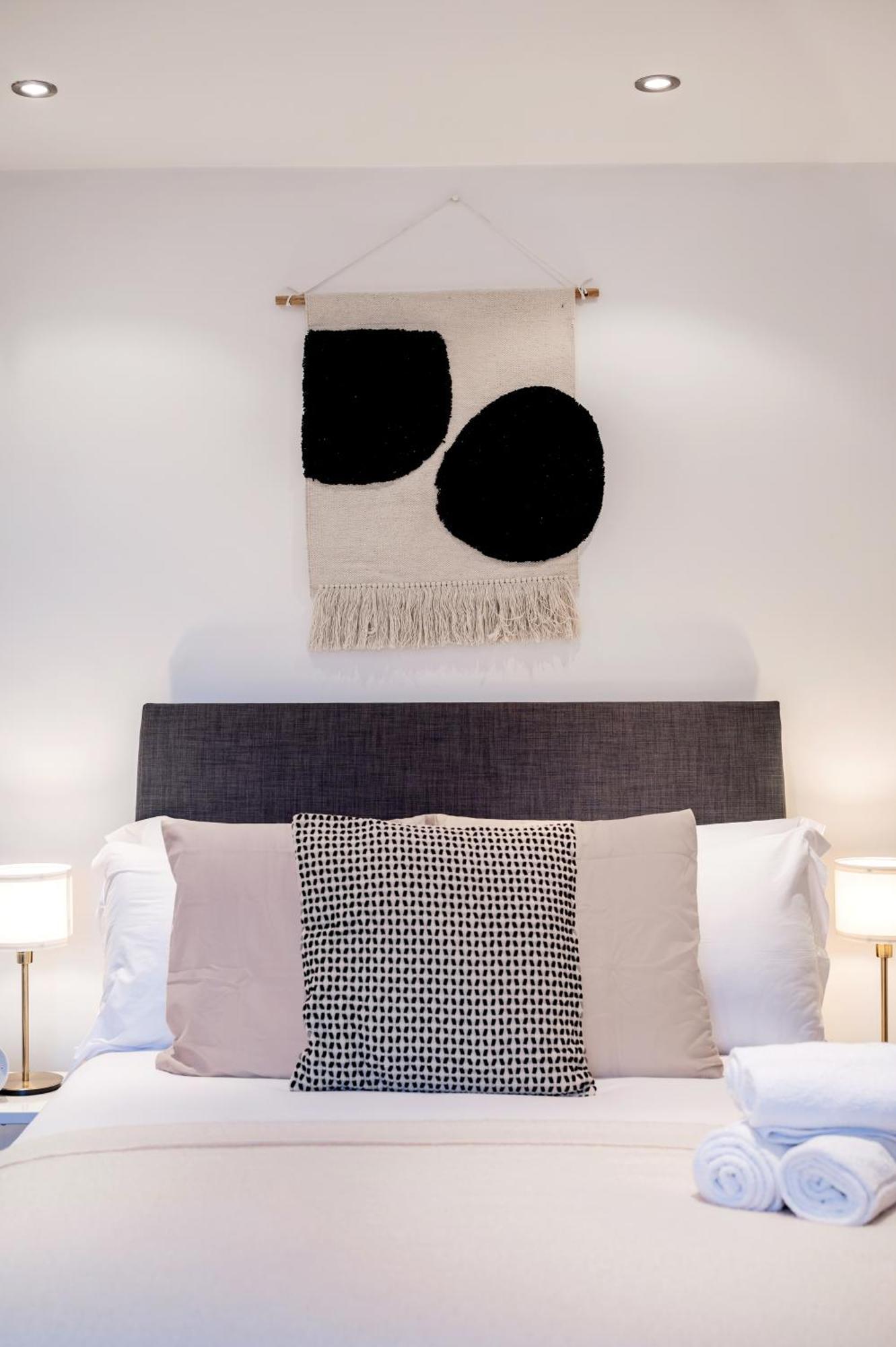 Apartamento Huge & 3 Bedr, 4 Beds, Covent Gdn *